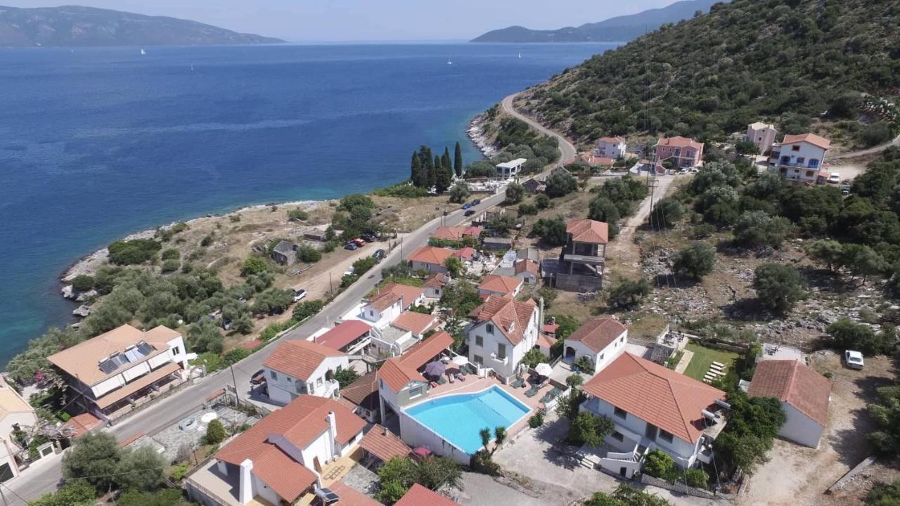 Makis Village-Apartments Agia Efimia Eksteriør billede