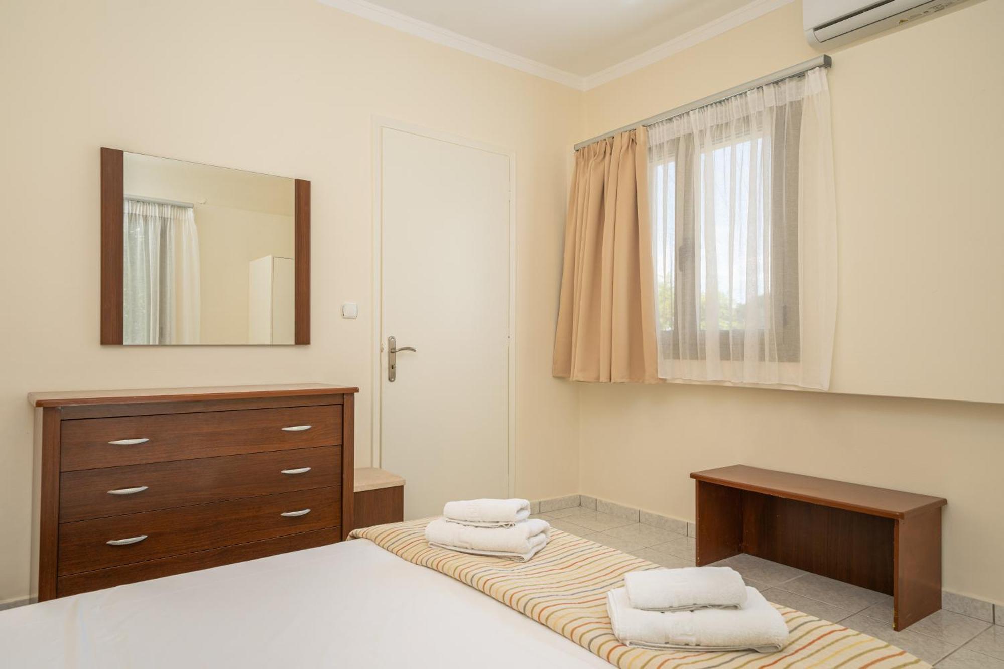 Makis Village-Apartments Agia Efimia Eksteriør billede